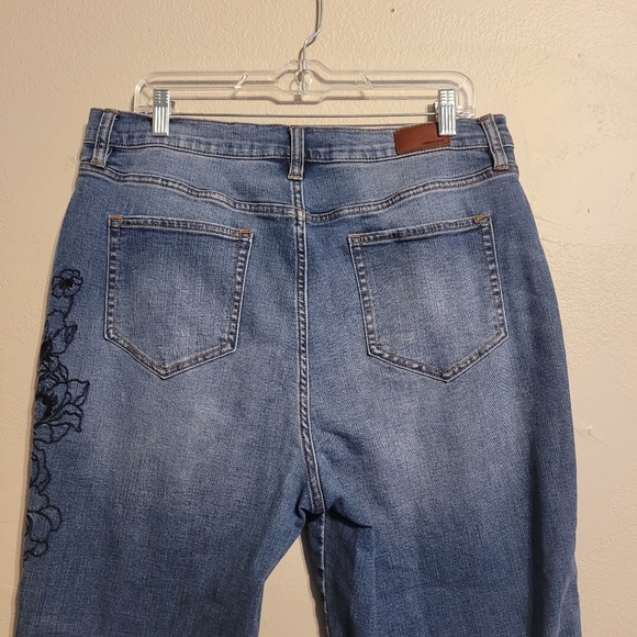 Land’s End High Rise Stove Pipe Ankle Jeans - Picture 6 of 14